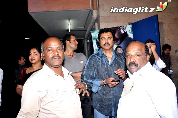 Starry Premiere Of `Jaggubhai'