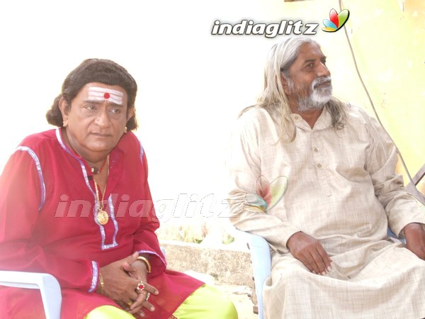 'Jagan Mohini' On Location