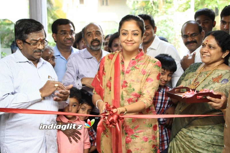 Jyothika Launches Shringaram Boutique at CIT Nagar Mylapore