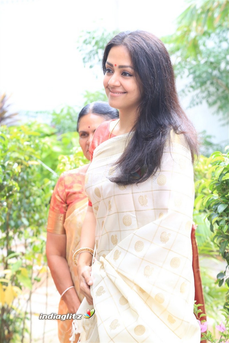 Jyothika at Heirloom Kanjivaram Exhibition