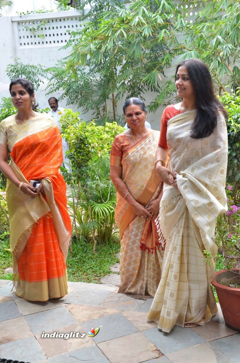 Jyothika at Heirloom Kanjivaram Exhibition