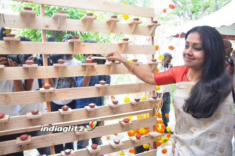 Jyothika at Heirloom Kanjivaram Exhibition