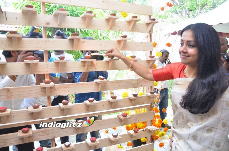 Jyothika at Heirloom Kanjivaram Exhibition