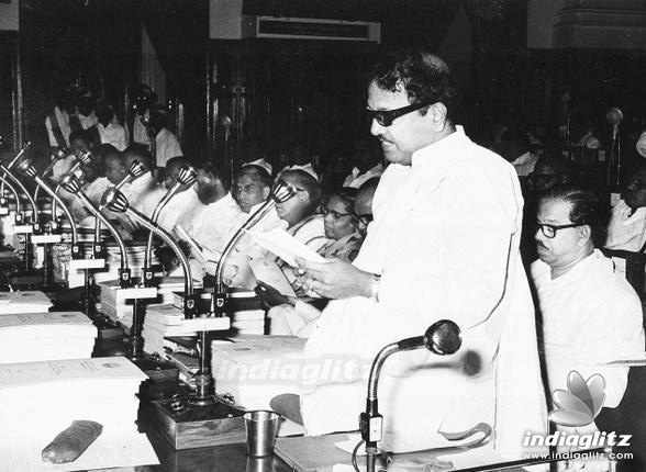 Rare and Memorable photos of Kalaignar Karunanidhi