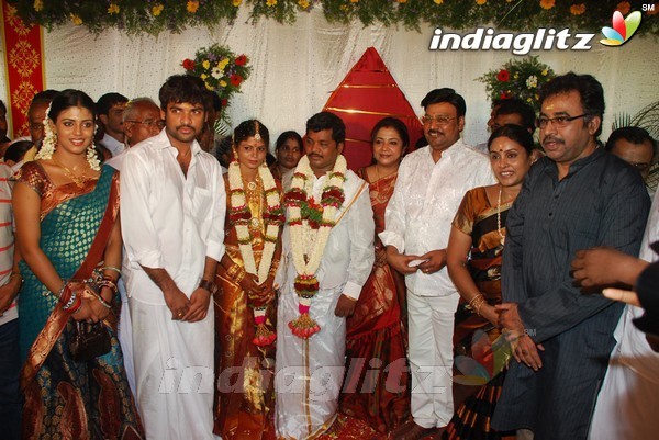 'Kalavani' Director Sargunam Ties The Knot