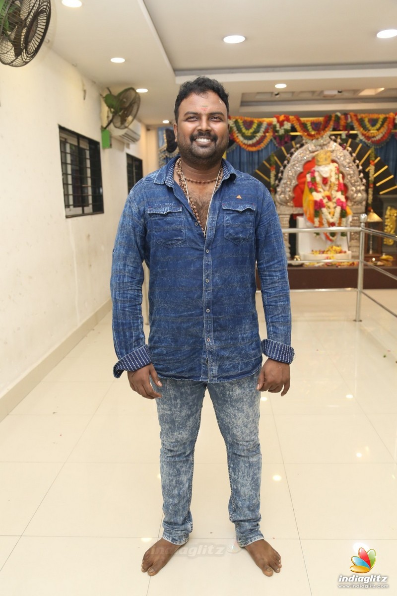 'Karichoru' Movie Pooja