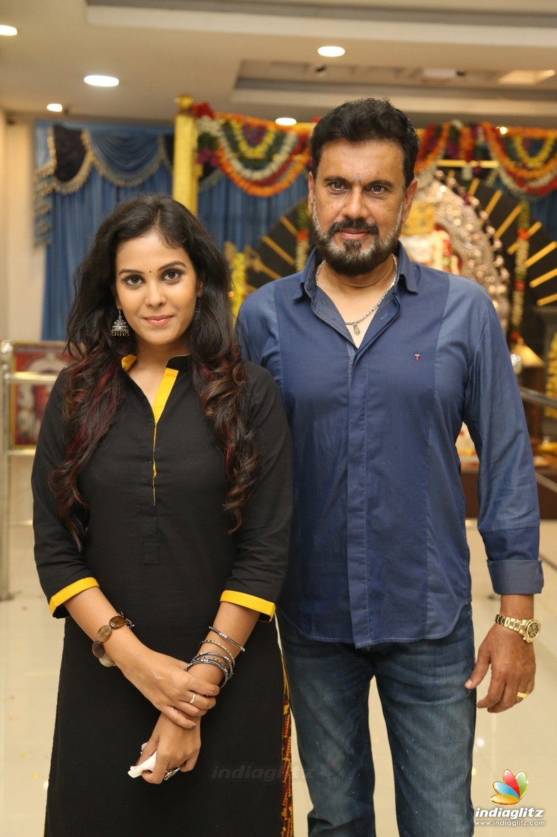 'Karichoru' Movie Pooja