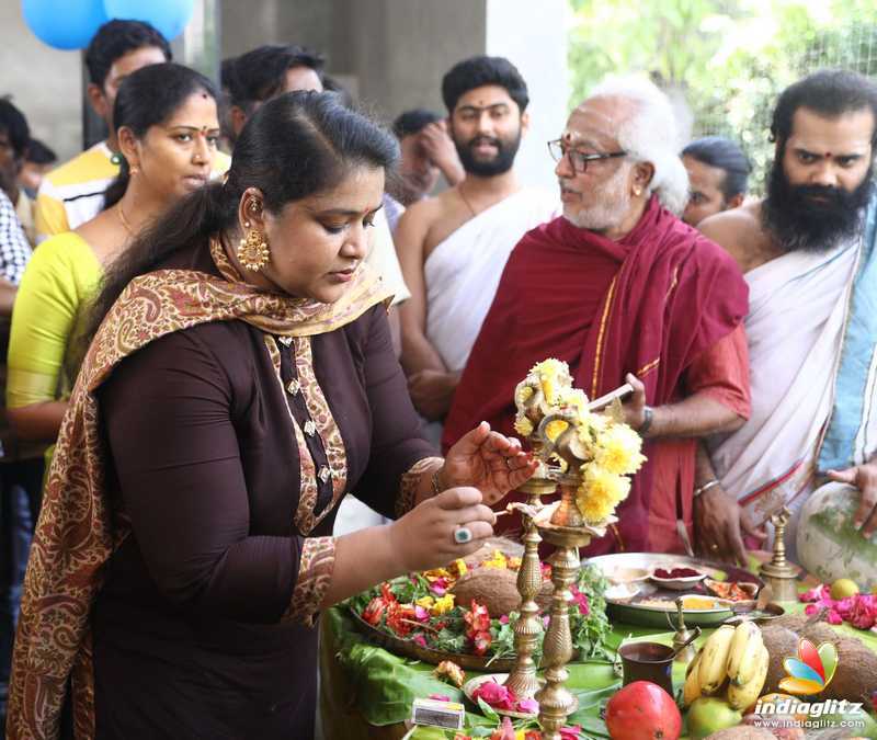 'Khaki' Movie Pooja