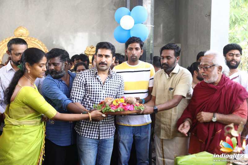 'Khaki' Movie Pooja