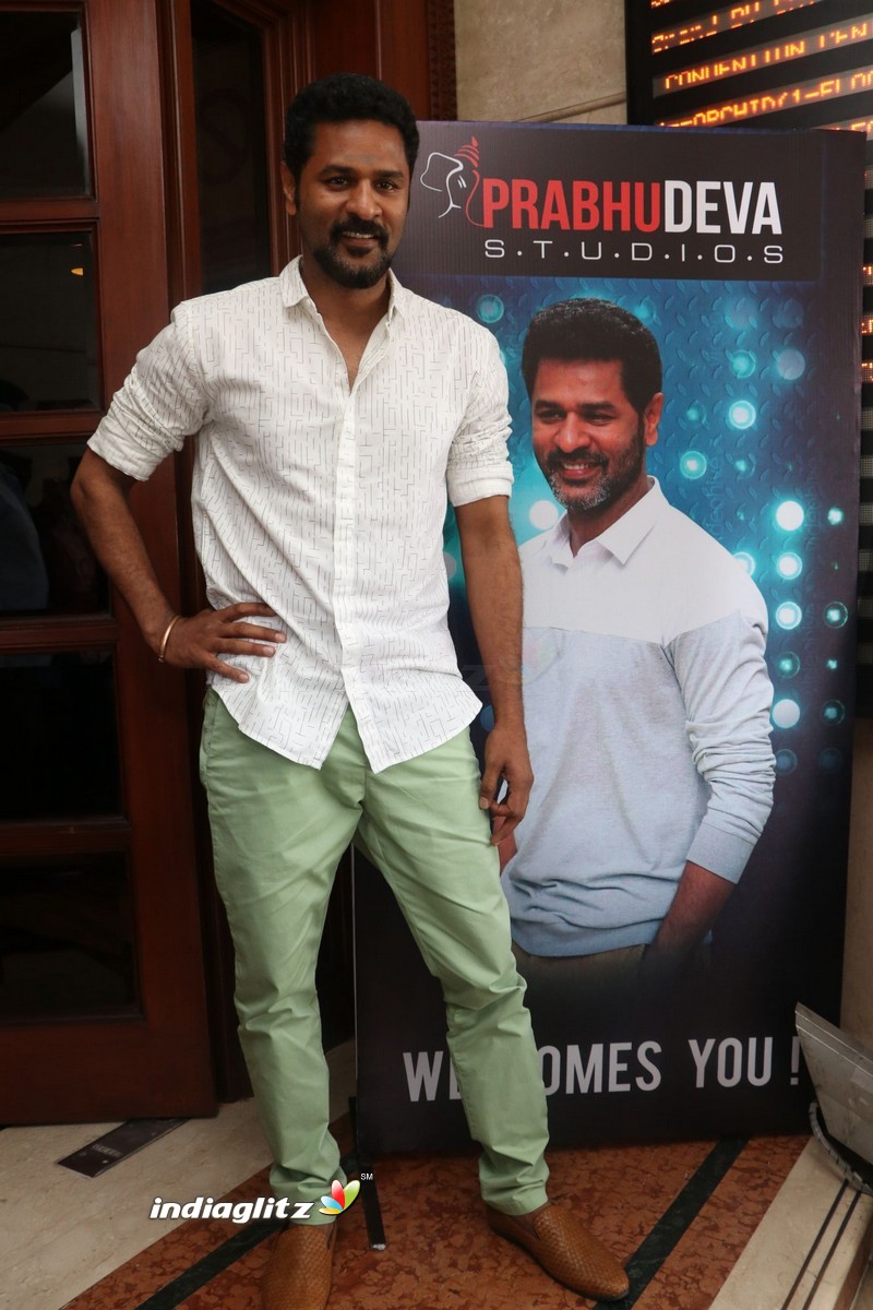 'Karuppu Raja Vellai Raja' Movie Launch