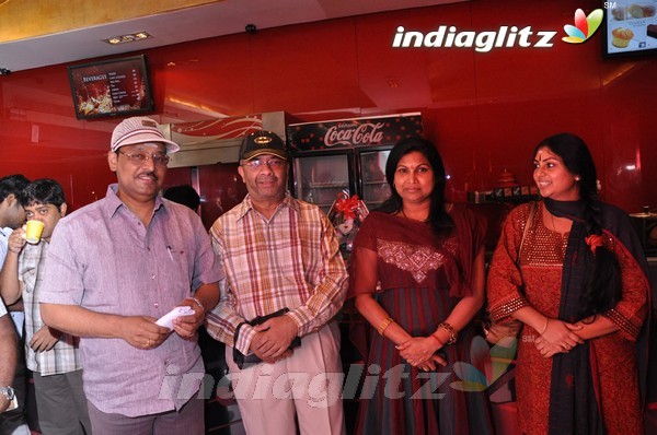 'Marupadiyum Oru Kadhal' Audio Launch