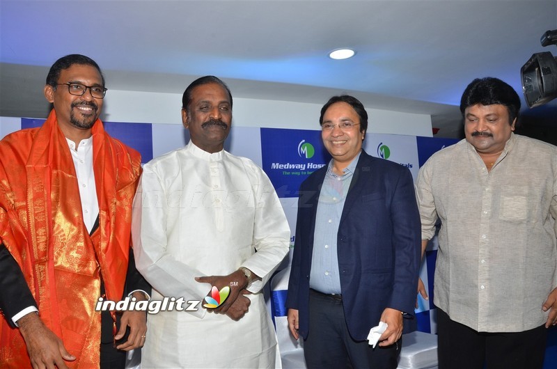 Prabhu and Vairamuthu inaugurates Medway Hospital