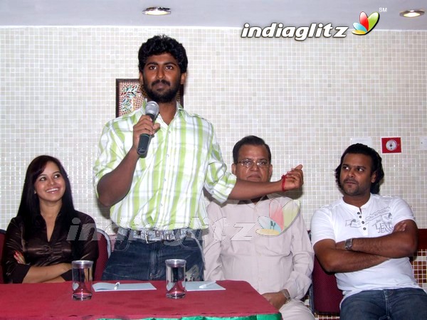 'Mudhal Kadhal Mazhai' Press Meet