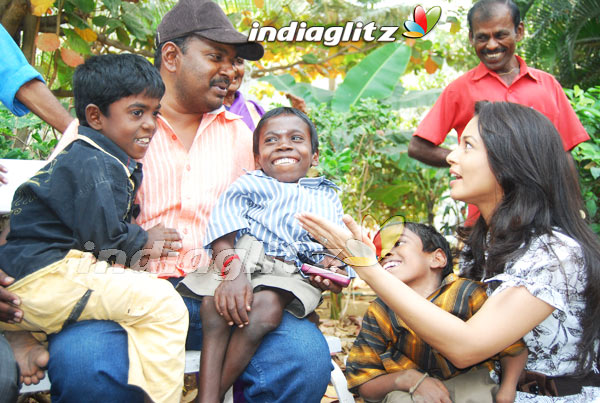 'Naan Kadavul' Cast Convened