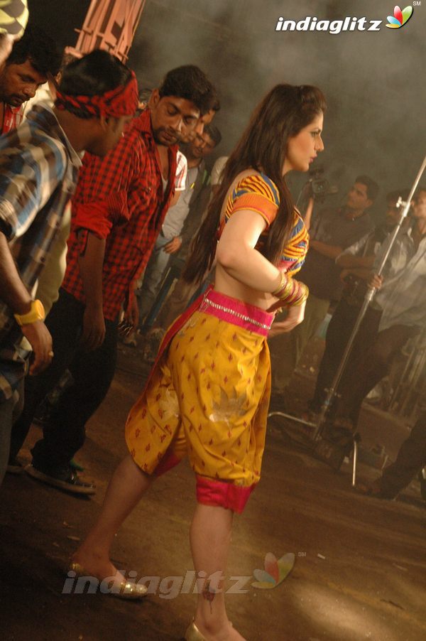 'Naan Rajavaga Pogiren' Shooting Spot