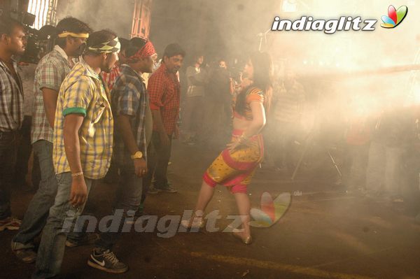 'Naan Rajavaga Pogiren' Shooting Spot