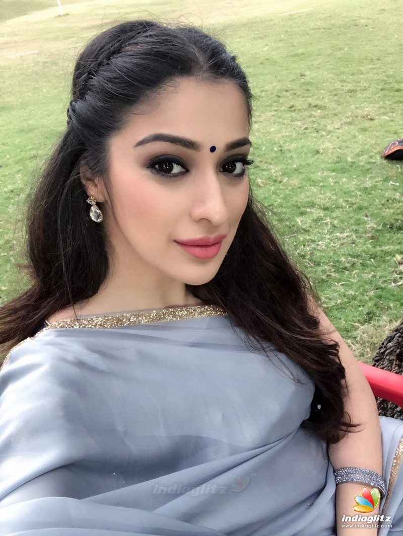 'Neeya 2' Shooting Spot