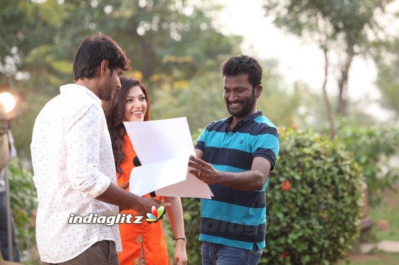 'Nenjil Thunivirundhal' Shooting Spot