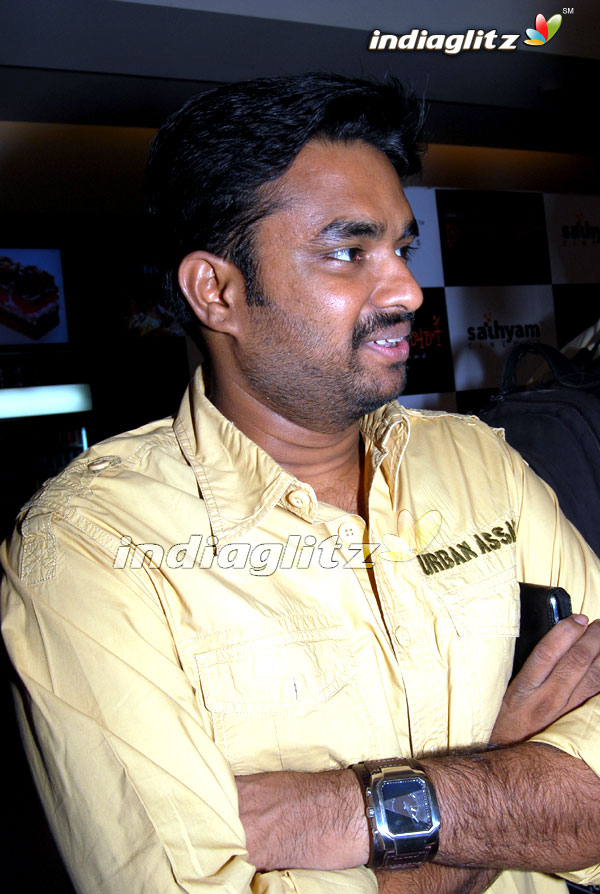 'Naan Kadavul' Premiere Show