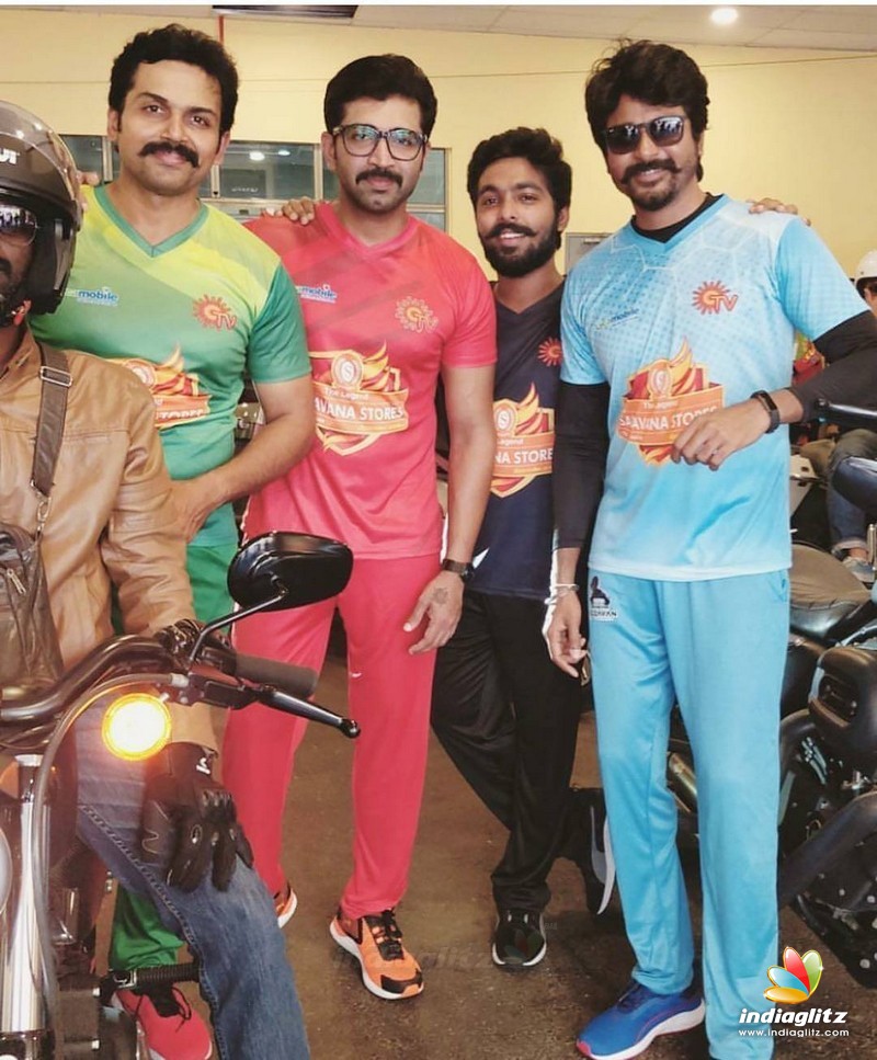 Natchathira Vizha 2018 HD Images