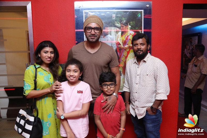 'Oru Kuppai Kathai' Movie Premier Show