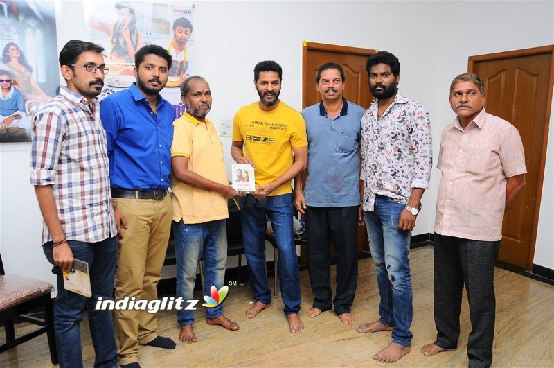 Ondikkatta Team Meet Vishal and Prabhu Deva