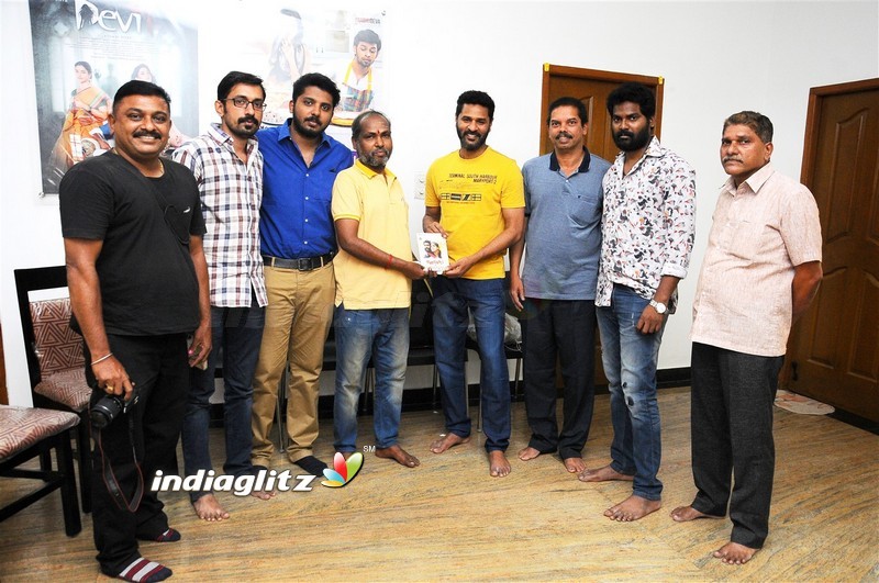 Ondikkatta Team Meet Vishal and Prabhu Deva