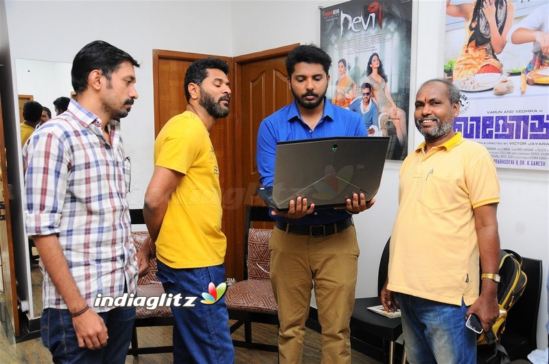 Ondikkatta Team Meet Vishal and Prabhu Deva