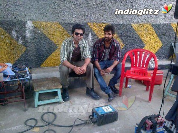 Vettai Mannan On Location