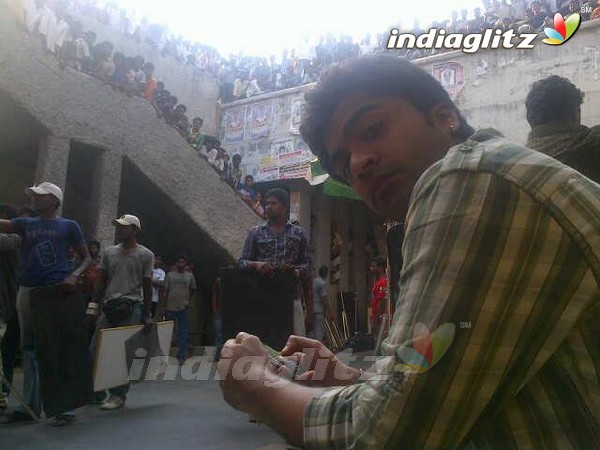 Vettai Mannan On Location