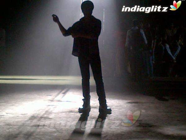 Vettai Mannan On Location