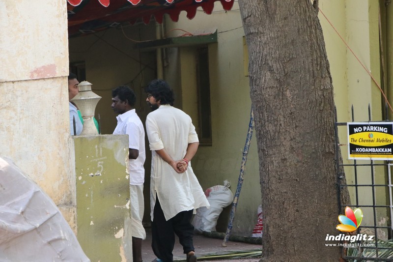 Celebs pay their last respects to 'Pattiyal' Sekhar