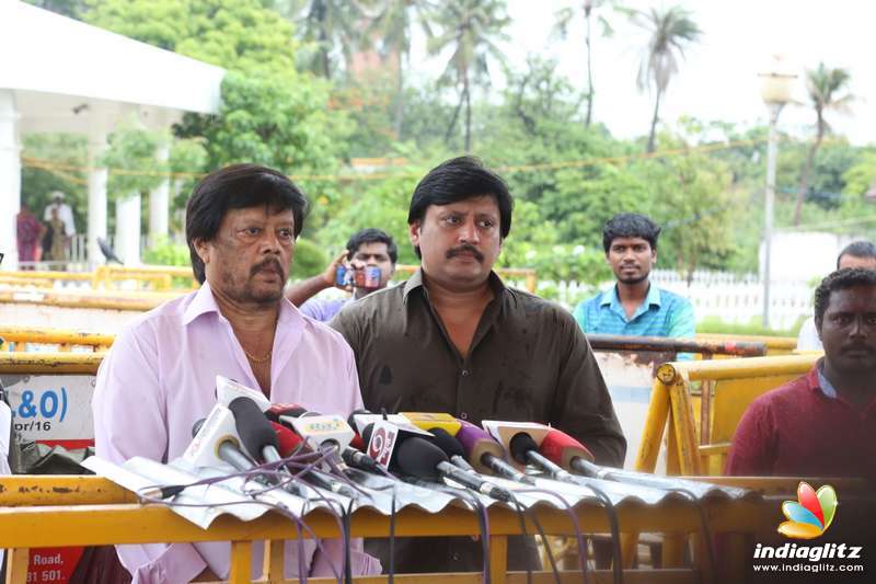 Actor Thiagarajan & Prashanth paid their respect to Dr. Kalaignar