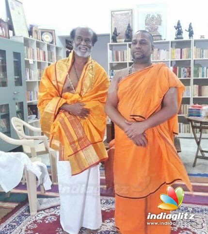 Rajinikanth visited mantralayam Ragavendra temple