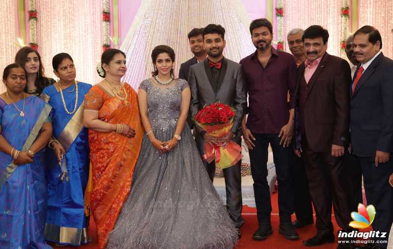 Celebs at Ramesh Kanna's Son Wedding Reception