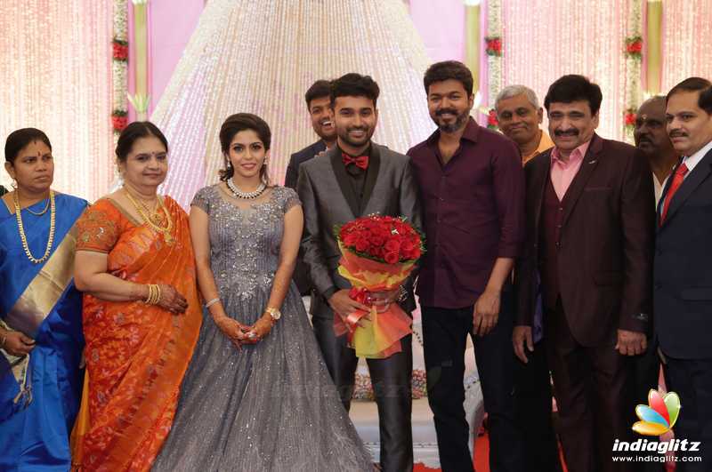 Celebs at Ramesh Kanna's Son Wedding Reception