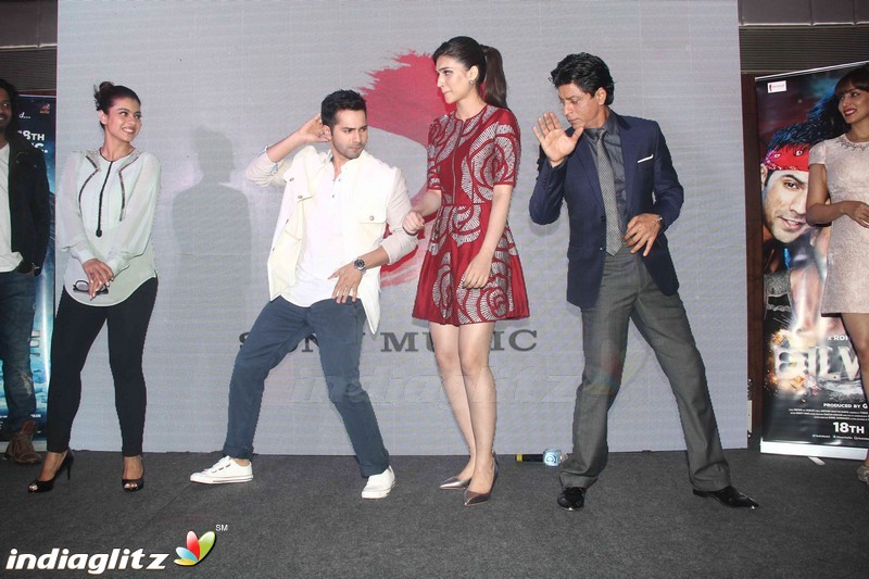 SRK-Kajol celebrating Dilwale music at JW Marriot