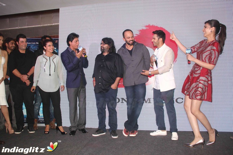 SRK-Kajol celebrating Dilwale music at JW Marriot