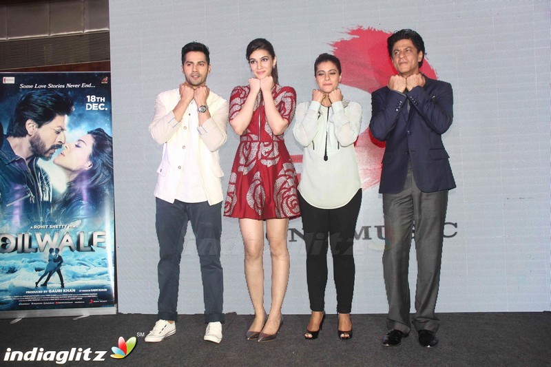 SRK-Kajol celebrating Dilwale music at JW Marriot