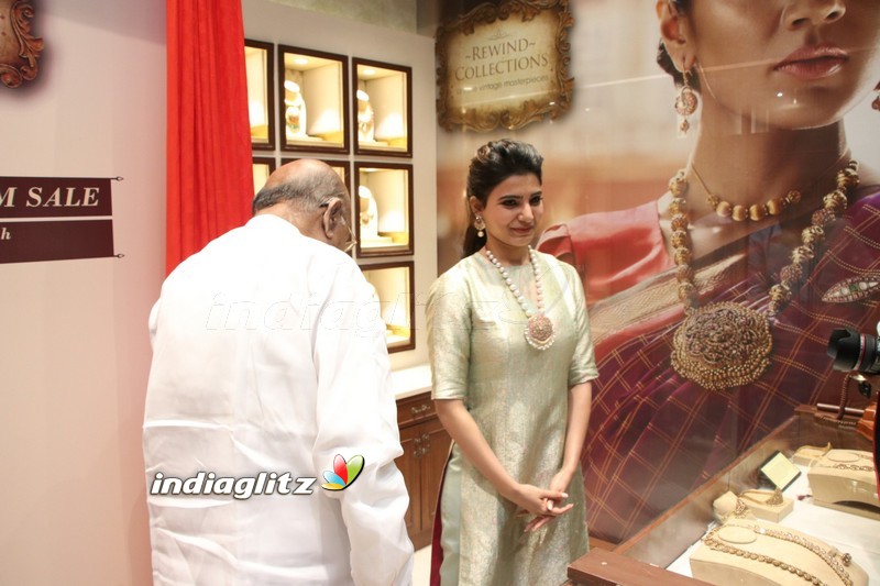 Samantha at Launch of NAC Jewelles Antique Exhibition