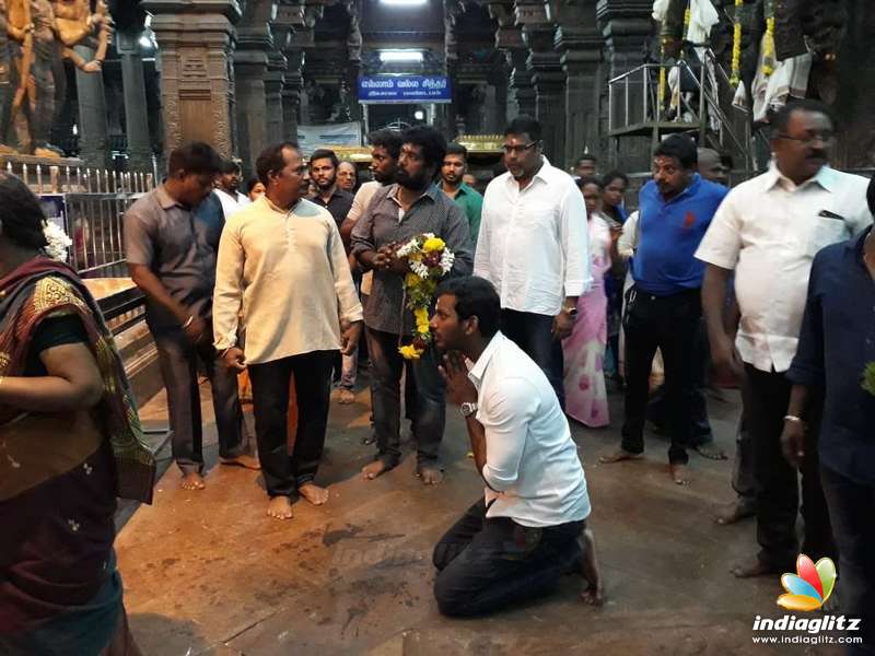 'Sandakozhi 2' Team at Madurai Meenakshi Amman Temple