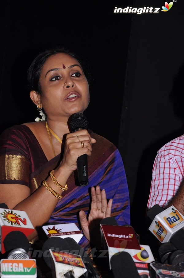 Saranya Ponvannan Meets The Press