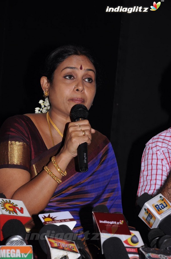 Saranya Ponvannan Meets The Press