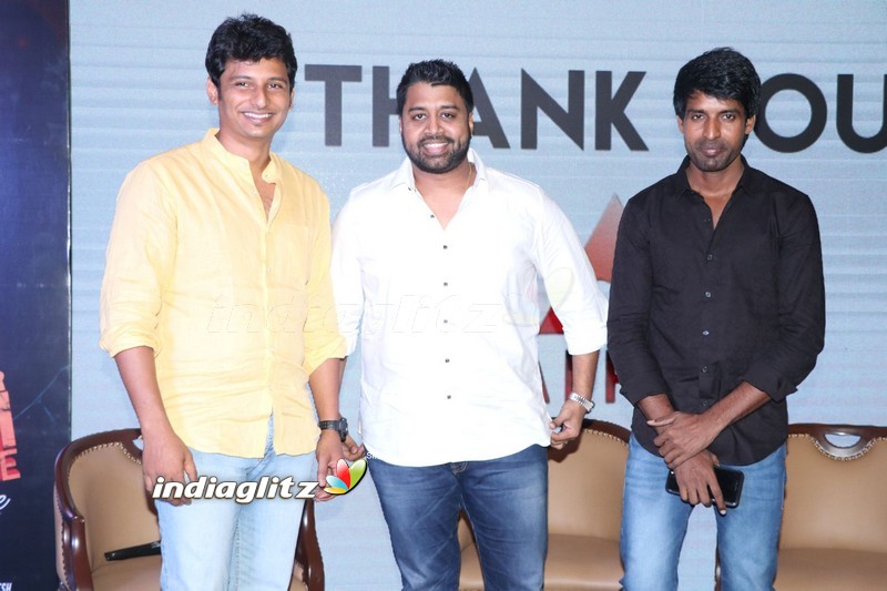 'Sangili Bungili Kadhava Thorae' Success Meet