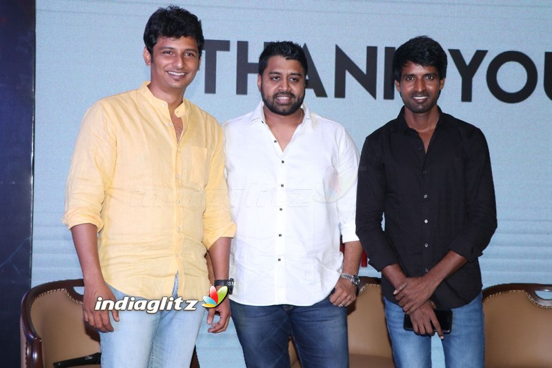 'Sangili Bungili Kadhava Thorae' Success Meet