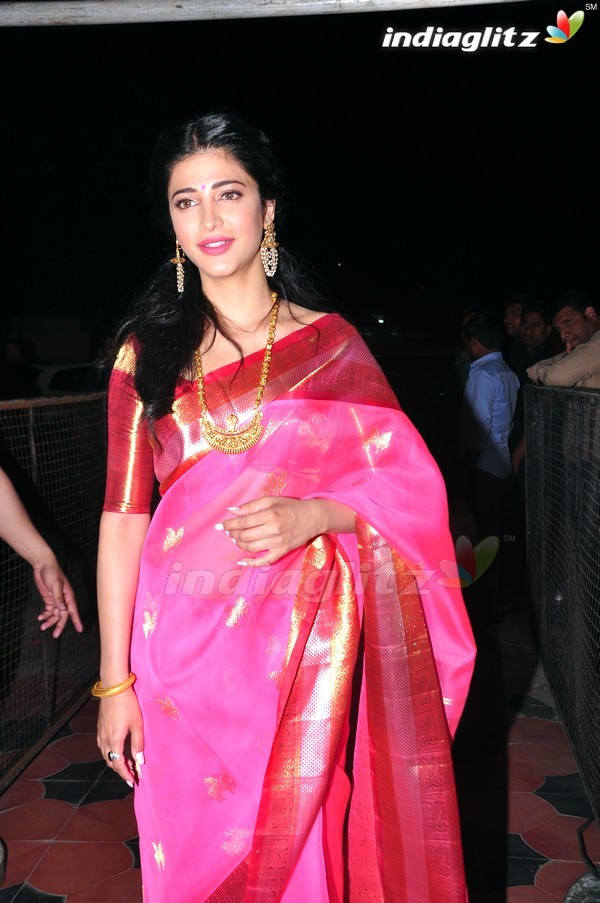 Shruti Haasan @  'Uttama Villain' Audio Launch (Telugu)