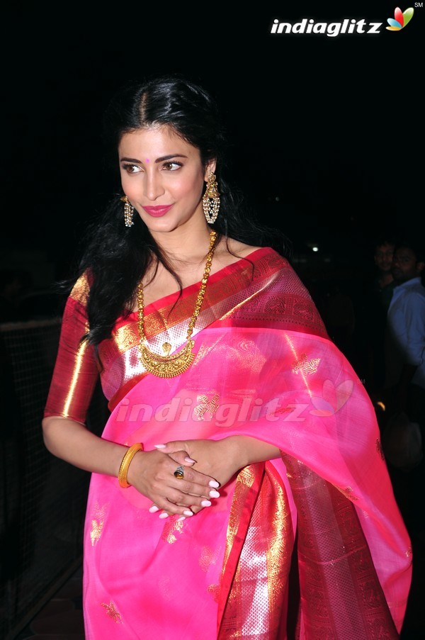 Shruti Haasan @  'Uttama Villain' Audio Launch (Telugu)