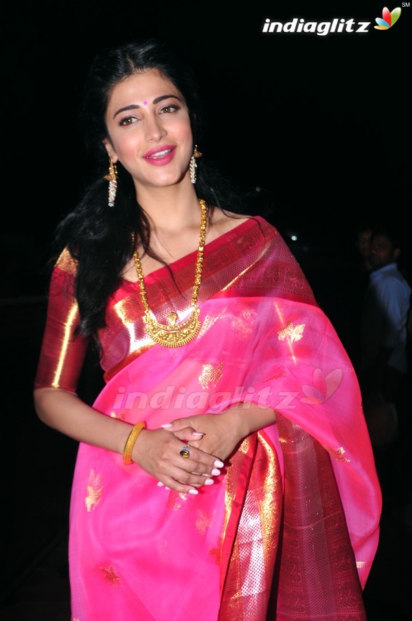 Shruti Haasan @  'Uttama Villain' Audio Launch (Telugu)