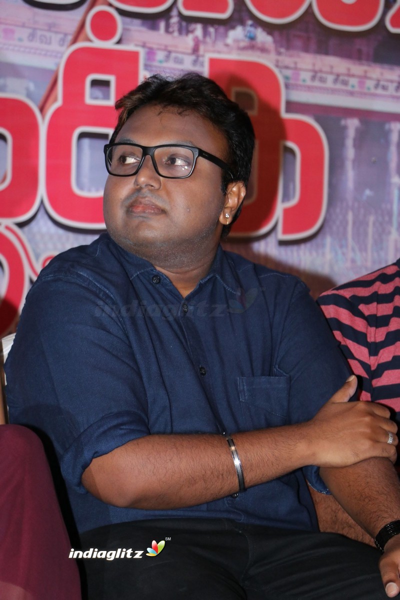 'Saravanan Irukka Bayamaen' Success Meet