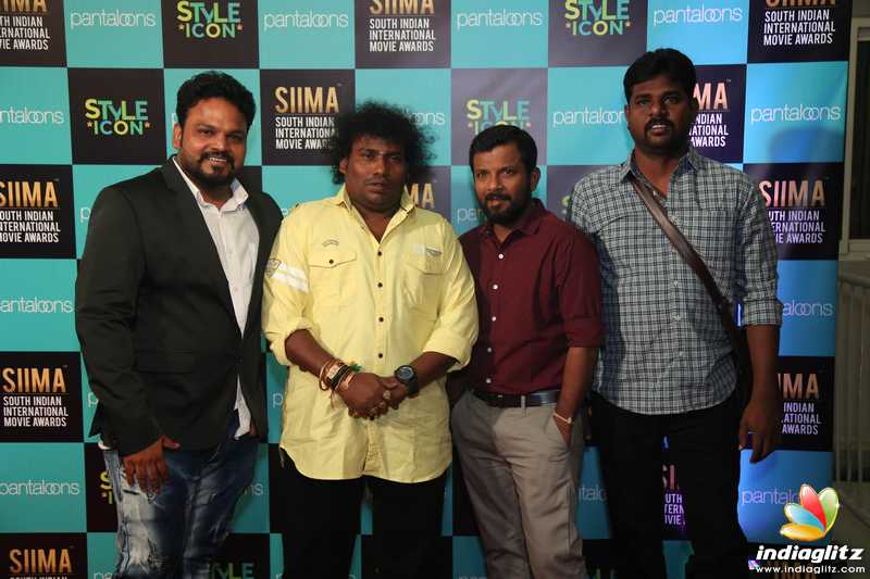 Celebs at SIIMA 2019 Tamil Awards